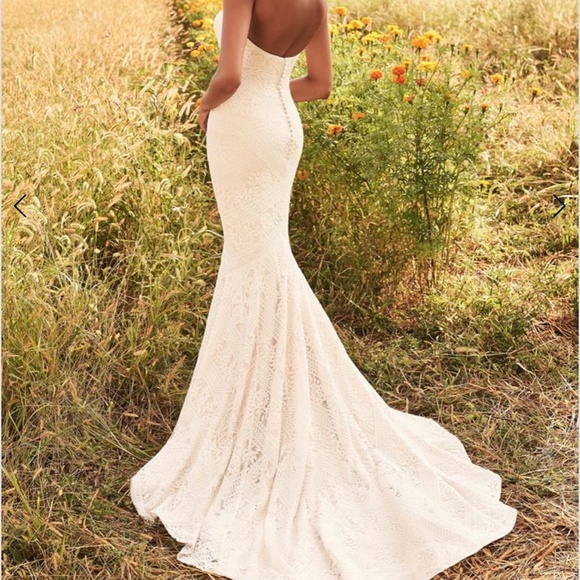 Brand new, never worn unaltered wedding dress! - Picture 2 of 4